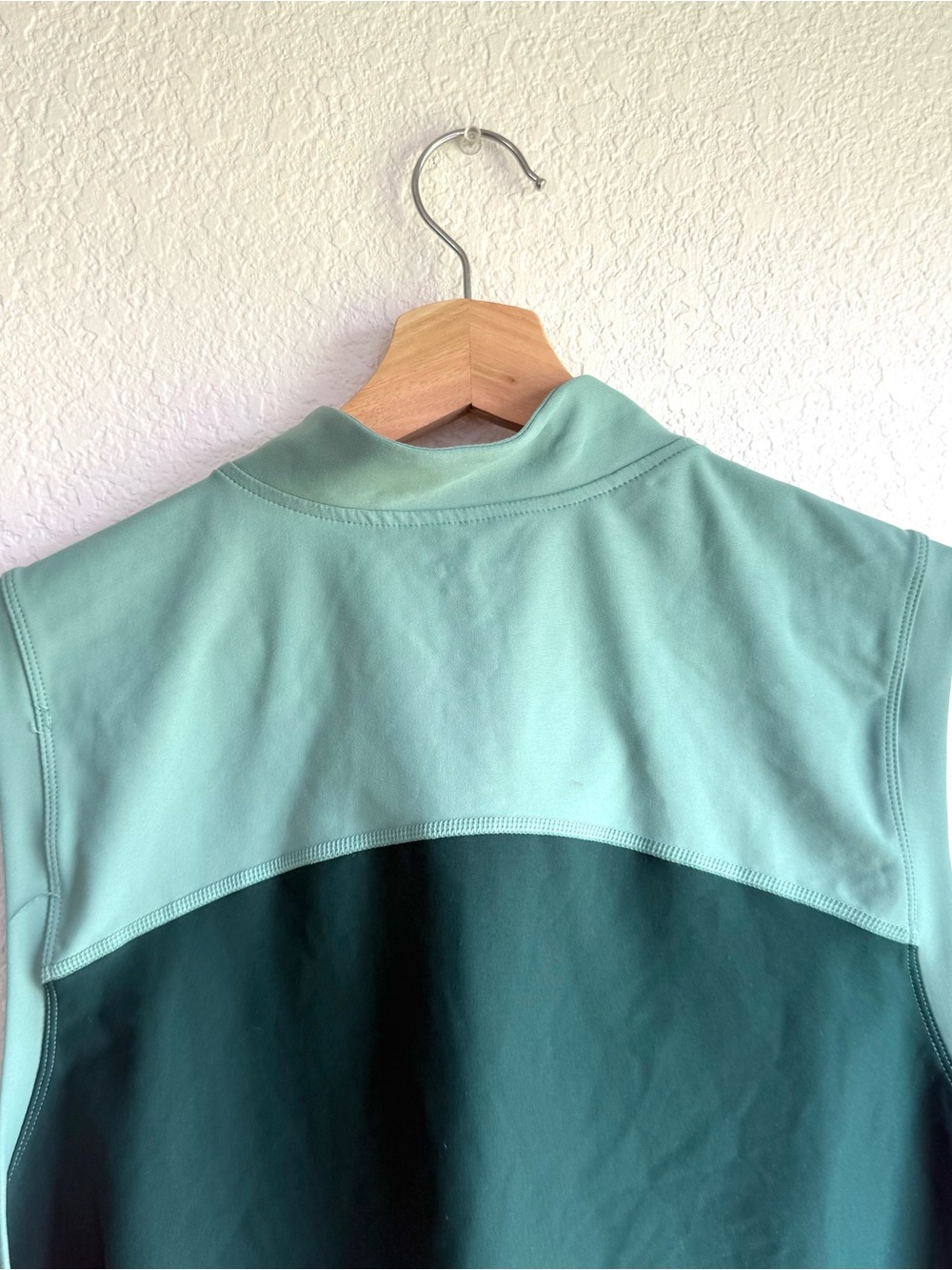 Old Navy Womens Top English Ivy Green PowerSoft 1/2-Zip Sleeveless Crop Size 3X - Picture 4 of 10